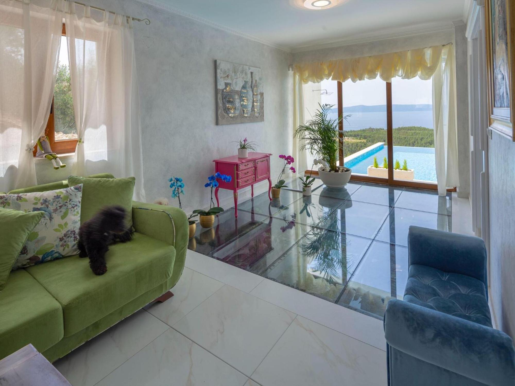 Amare, With Pool And Garden Villaer