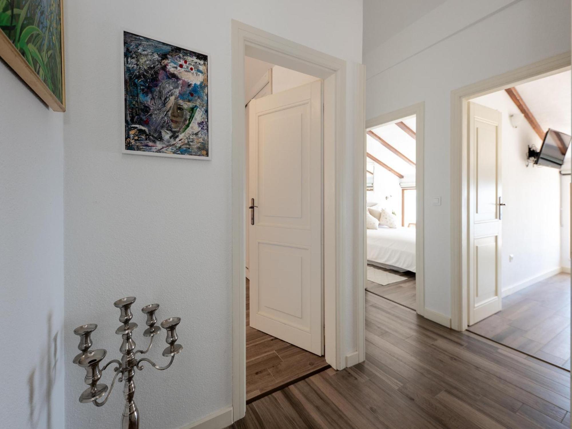 Amare, With Pool And Garden Makarska